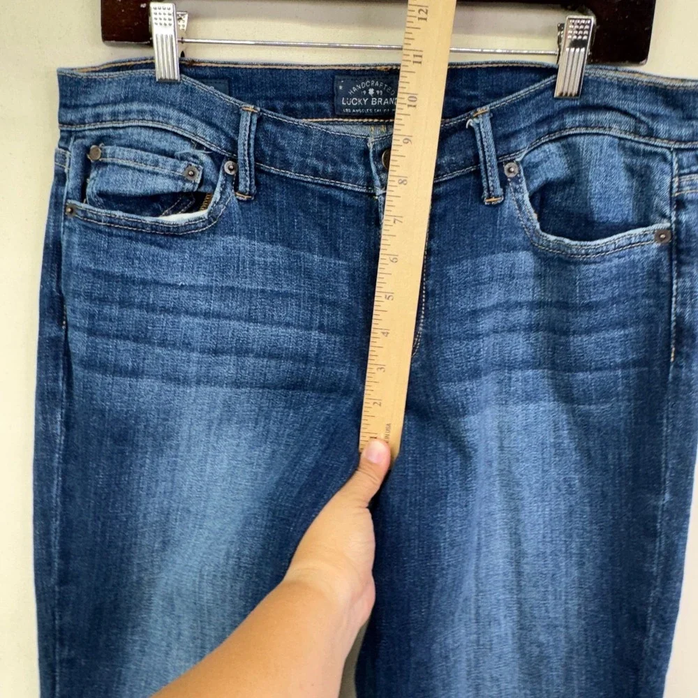 Lucky Brand Sweet N Straight Jeans 10/30‎ Dark Wash Classic Denim Boho Casual